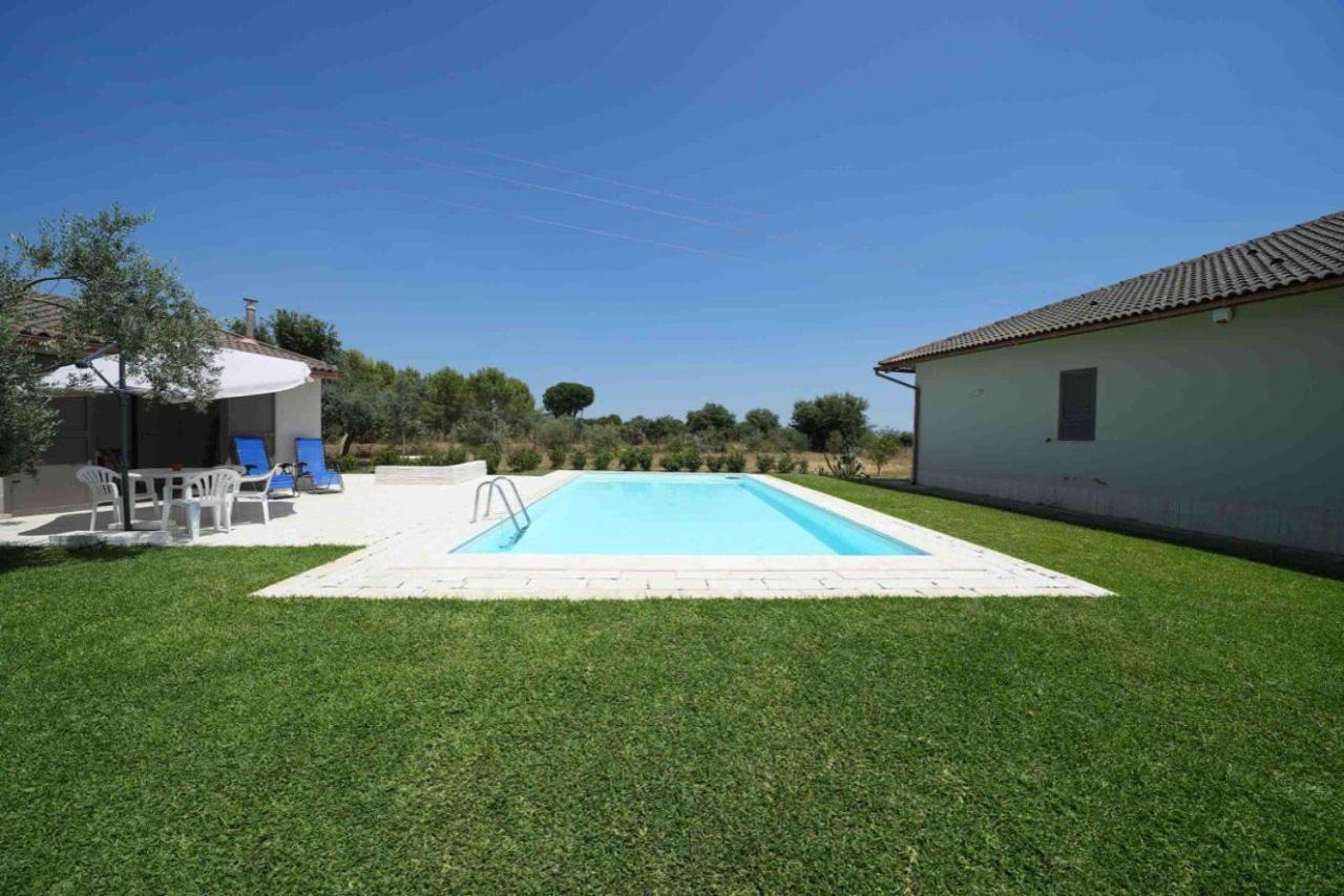 Accogliente Villa Con Piscina Caltagirone Extérieur photo